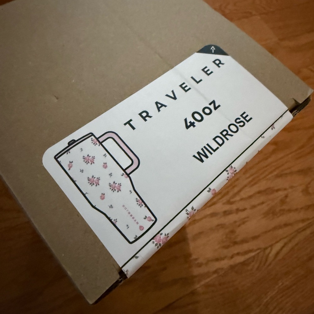 HydroJug Traveler 40oz Wildrose
